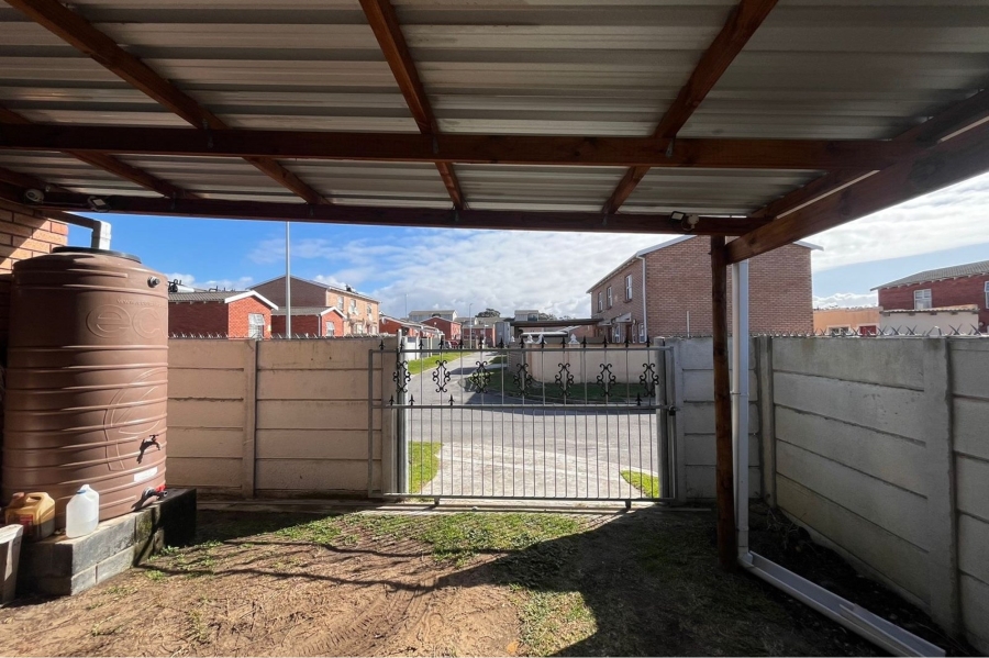 2 Bedroom Property for Sale in Walmer Link Eastern Cape